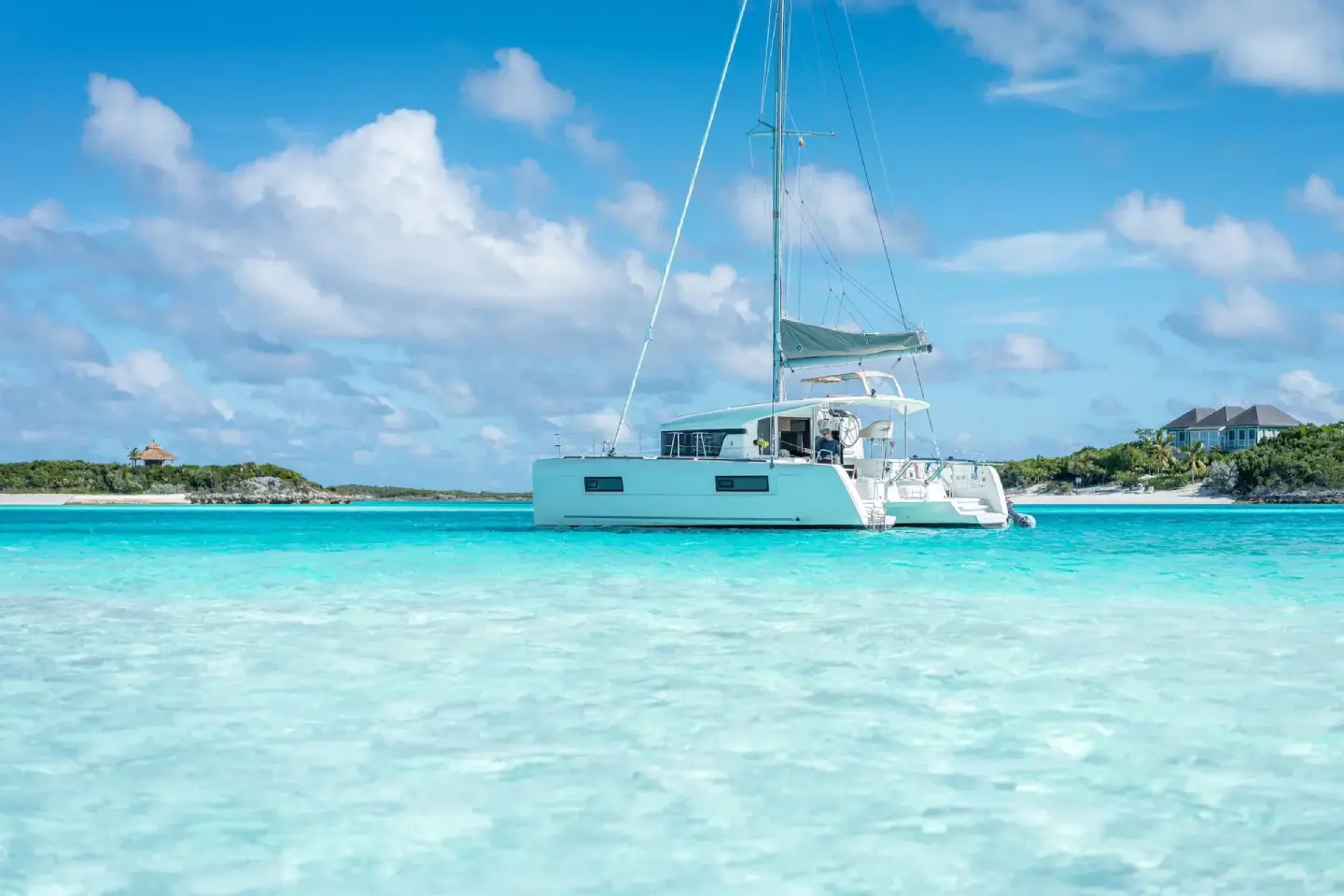Catamaran charter Bahamas