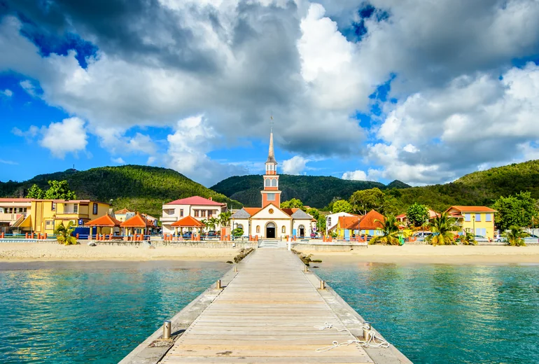 BVI coastal anchorage with anchored boats