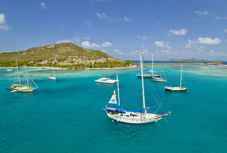 Catamaran docking maneuver