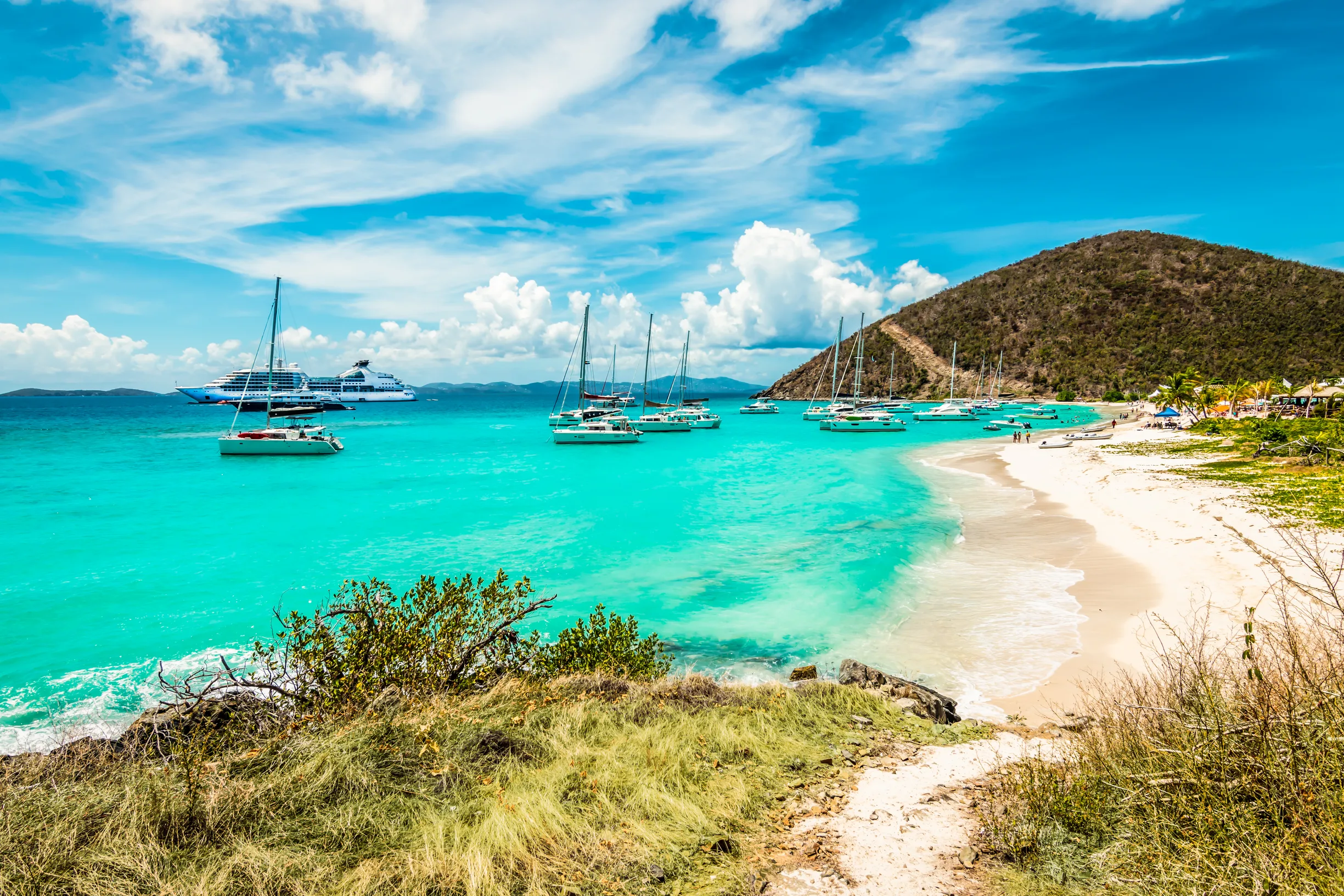 Yachts anchored off White Bay beach, Jost Van Dyke, BVI